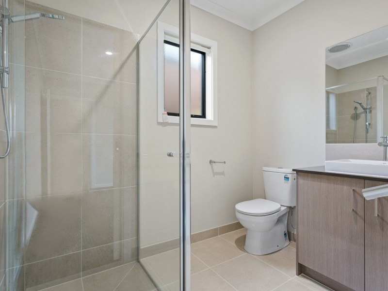 6 Fragrant Drive, Lara VIC 3212