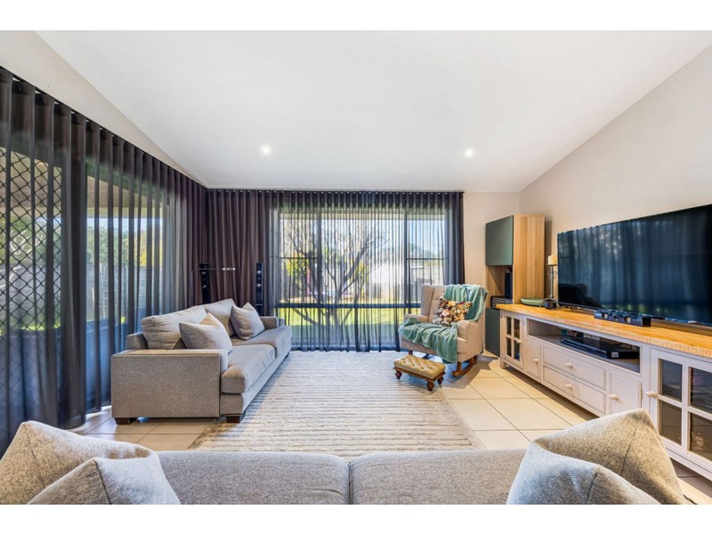 8 Austine Court, Beerwah QLD 4519