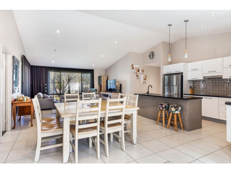 8 Austine Court, Beerwah QLD 4519