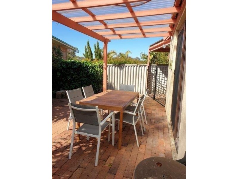 2/62 Park Street, Como WA 6152
