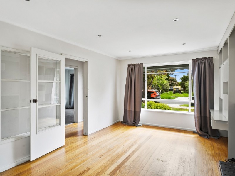 33 Powell Drive, Hoppers Crossing VIC 3029