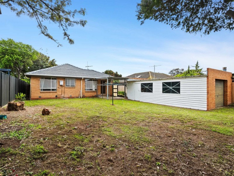 33 Powell Drive, Hoppers Crossing VIC 3029