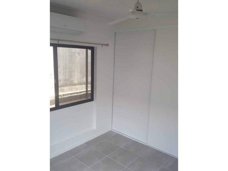 2/23 Douglas Street, Manunda QLD 4870