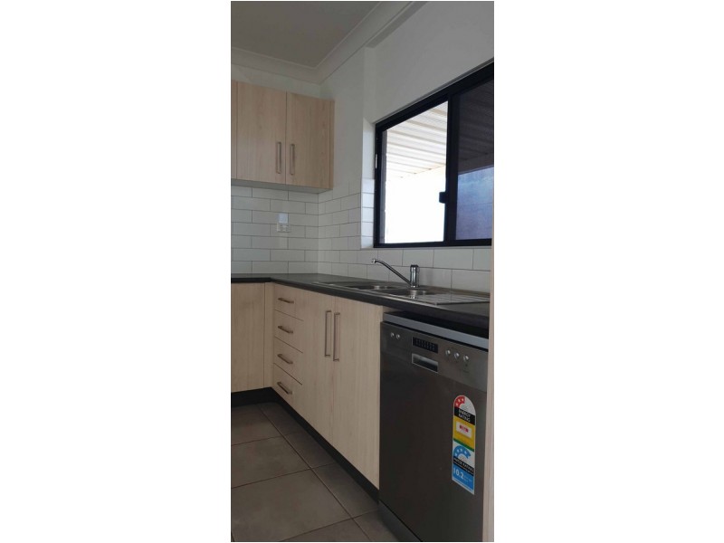 2/23 Douglas Street, Manunda QLD 4870