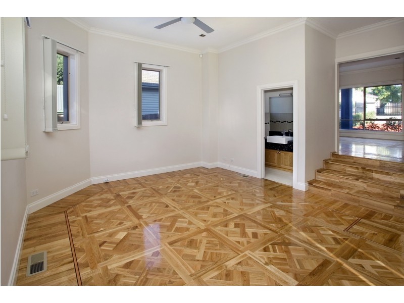 4 Peak Street, Malvern East VIC 3145