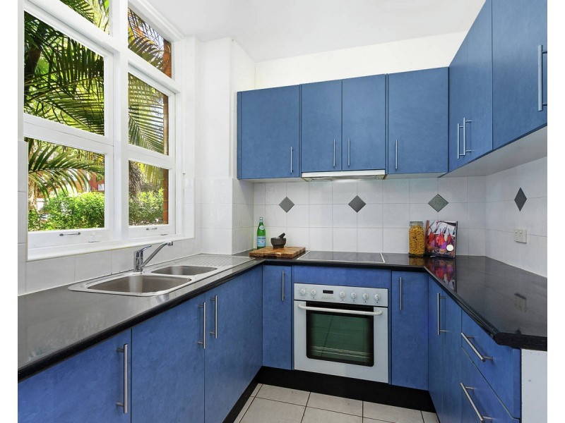 1/10 Grafton Crescent, Dee Why NSW 2099