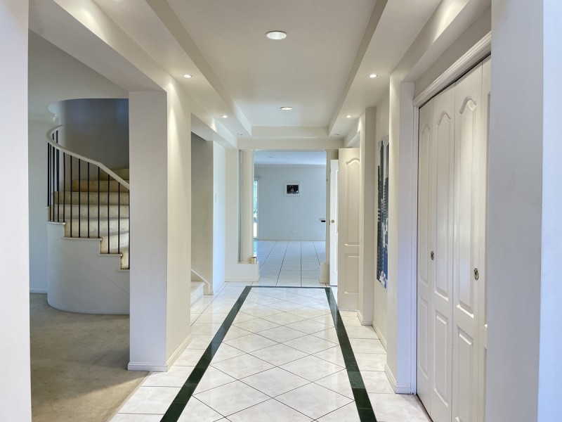 112 Chesterfield Crescent, Kuraby QLD 4112