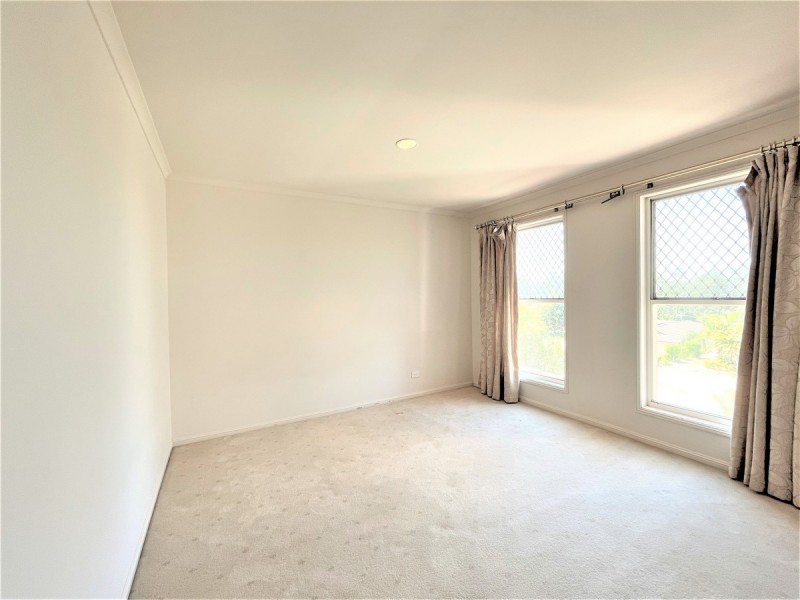 112 Chesterfield Crescent, Kuraby QLD 4112