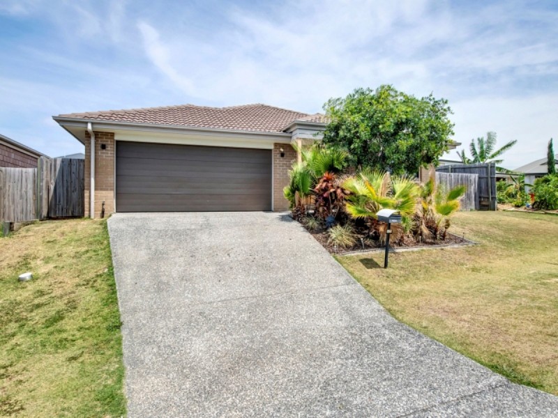 61 Woodrose Circuit, Pimpama QLD 4209