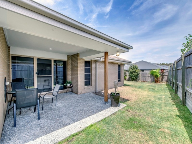 61 Woodrose Circuit, Pimpama QLD 4209