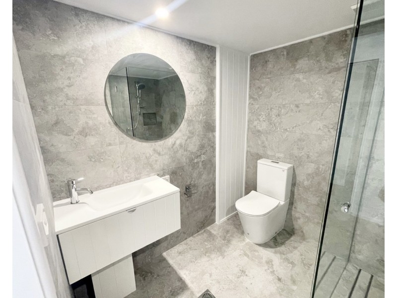 5/22-28 The Esplanade, Burleigh Heads QLD 4220