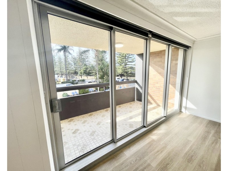 5/22-28 The Esplanade, Burleigh Heads QLD 4220