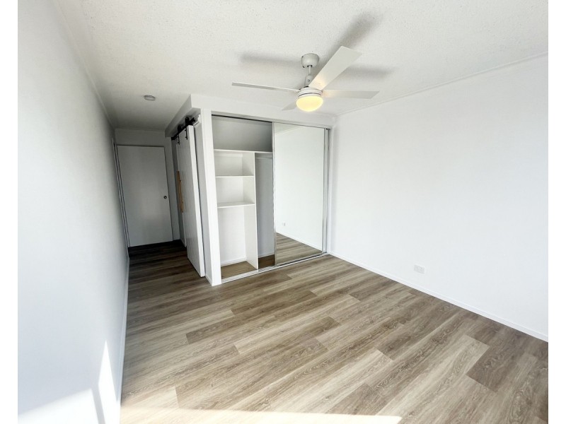 5/22-28 The Esplanade, Burleigh Heads QLD 4220