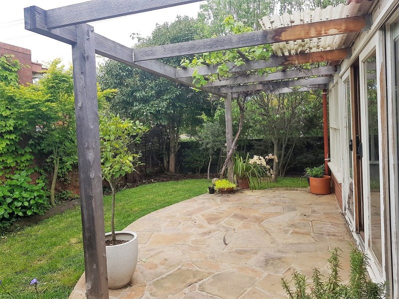 19 Strasbourg Road, Rosanna VIC 3084