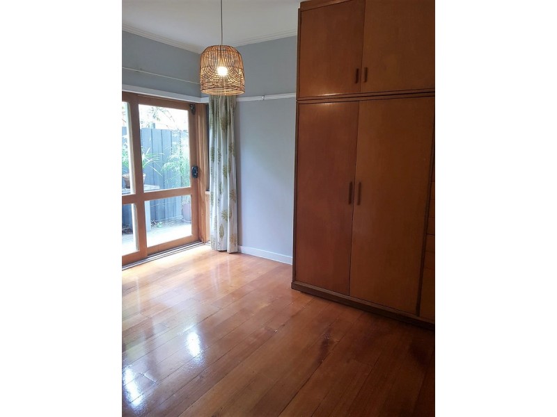 19 Strasbourg Road, Rosanna VIC 3084