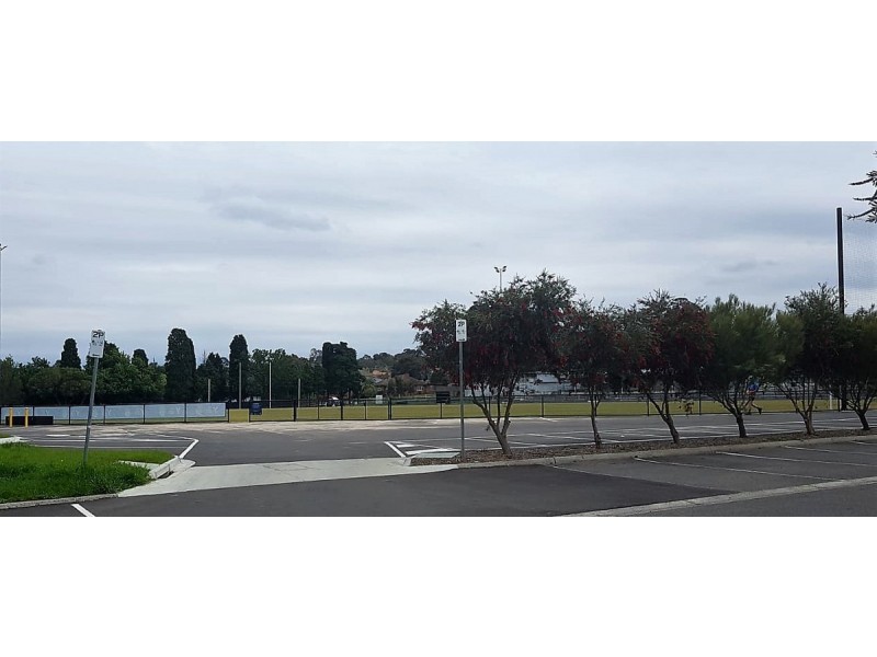 19 Strasbourg Road, Rosanna VIC 3084