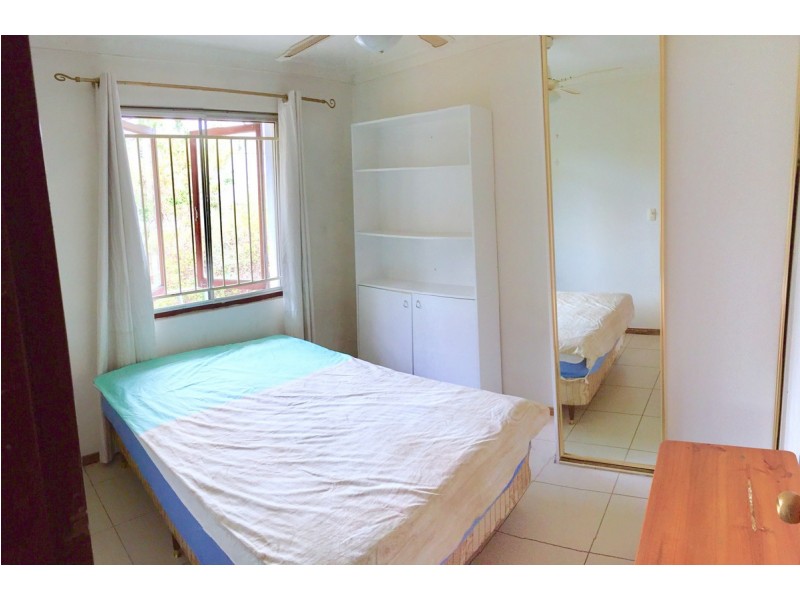 18 Glena Street, Fairfield QLD 4103