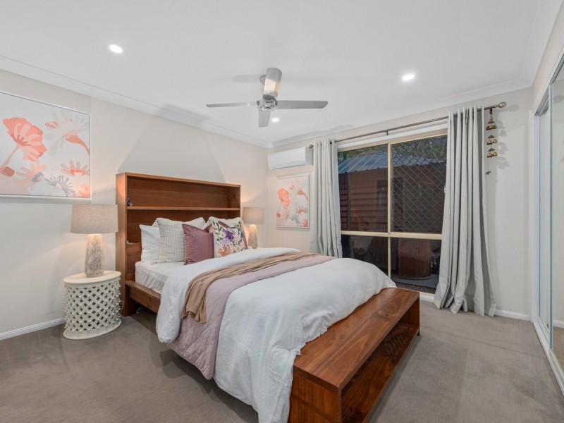 2 Madau Street, Mansfield QLD 4122