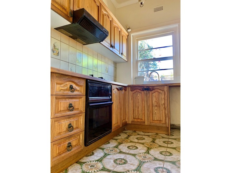 9 Iris Road, Glen Iris VIC 3146