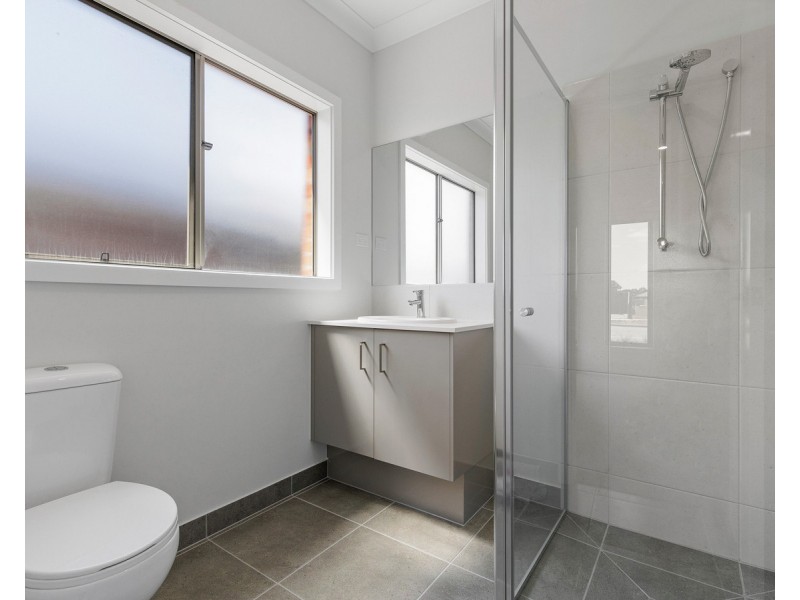 38 Kalamata Avenue, Alfredton VIC 3350