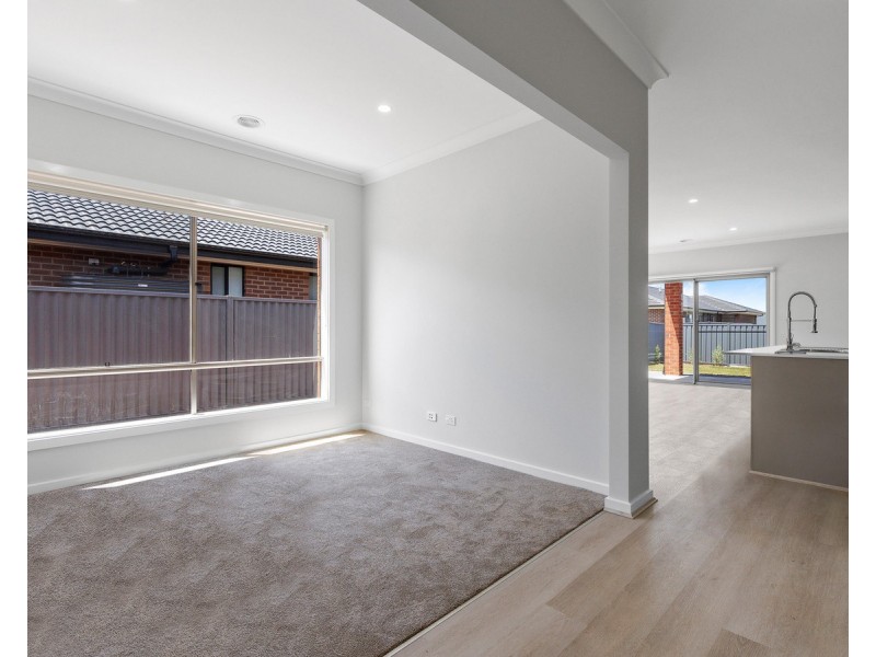 38 Kalamata Avenue, Alfredton VIC 3350