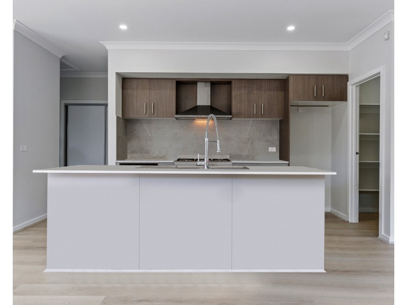 38 Kalamata Avenue, Alfredton VIC 3350