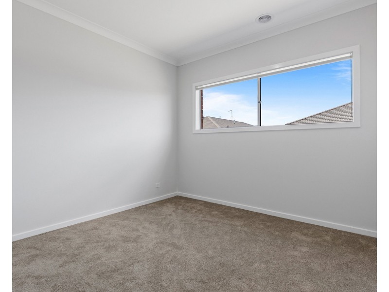 38 Kalamata Avenue, Alfredton VIC 3350