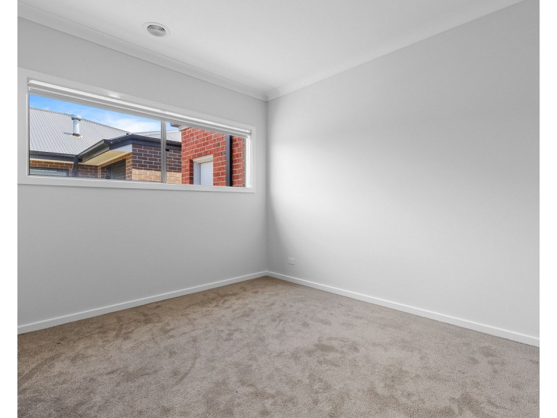 38 Kalamata Avenue, Alfredton VIC 3350