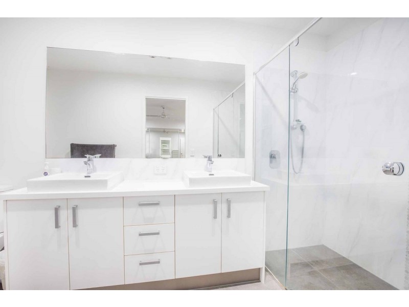 64 Currumbin Chase, Currumbin QLD 4223