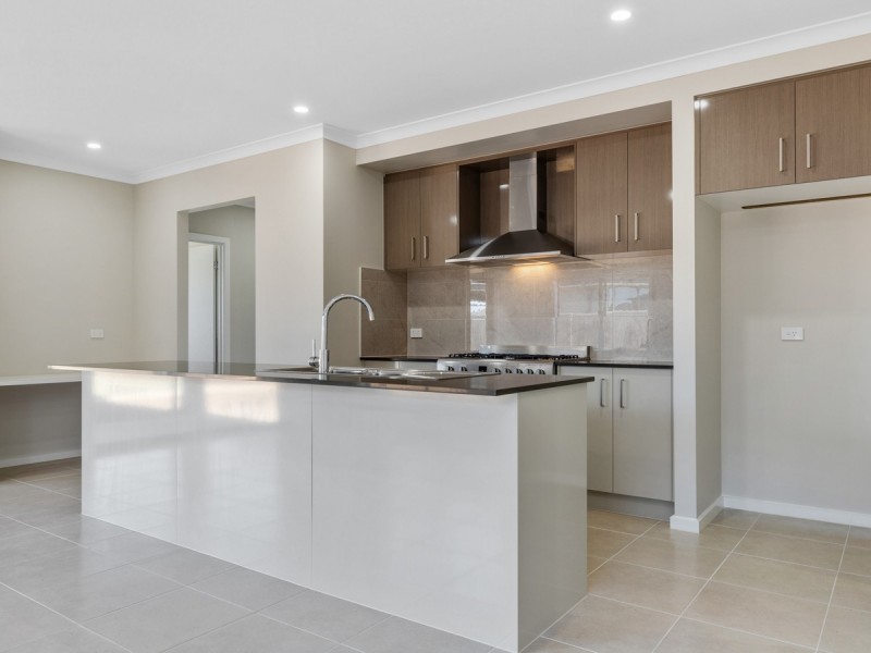 29 Fragrant Drive, Lara VIC 3212