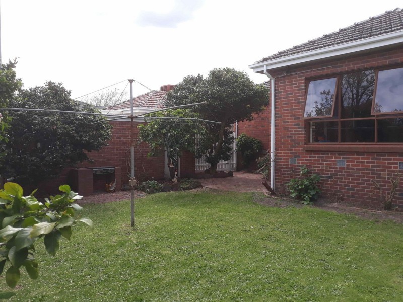 8 Norman Street, Mckinnon VIC 3204