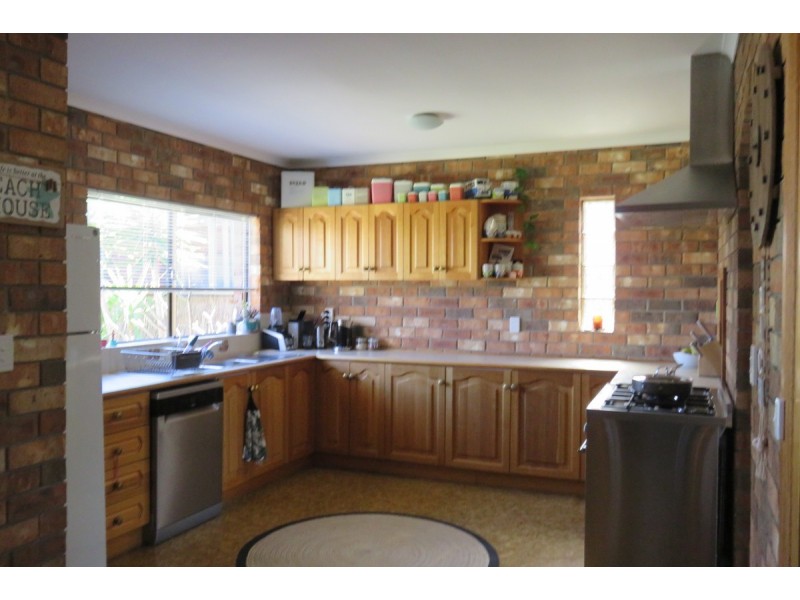 6 Uriah Place, West Lakes Shore SA 5020