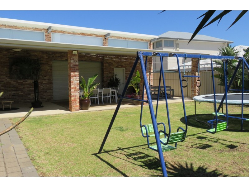 6 Uriah Place, West Lakes Shore SA 5020