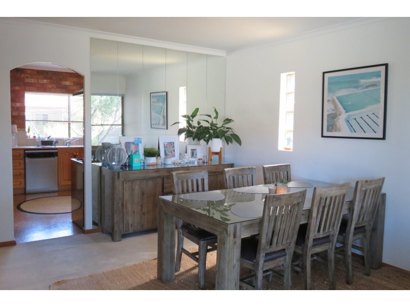 6 Uriah Place, West Lakes Shore SA 5020