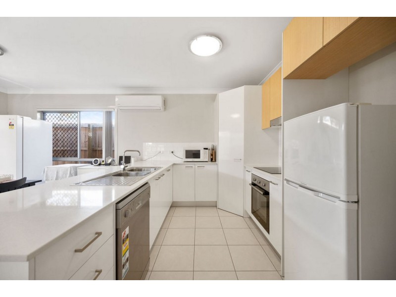 68 Copal Drive, Logan Reserve QLD 4133