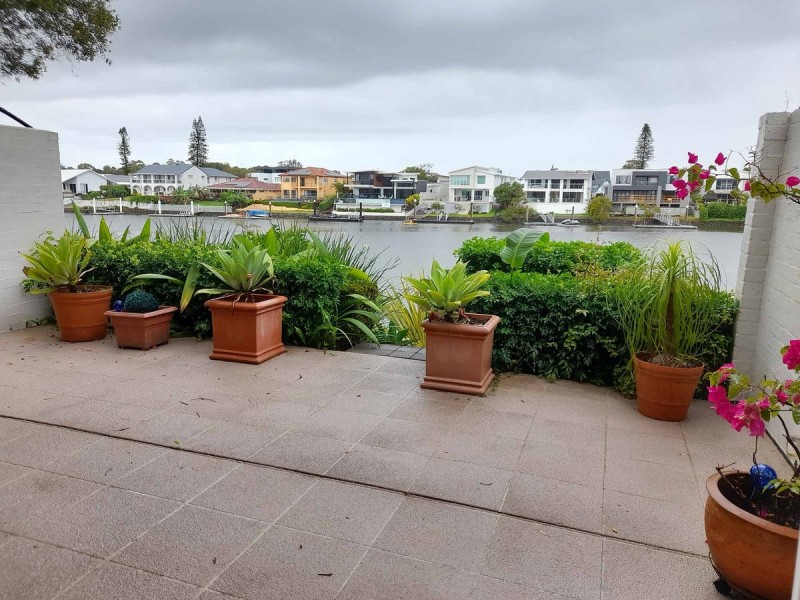 37/7 Campbell Street, Bundall QLD 4217