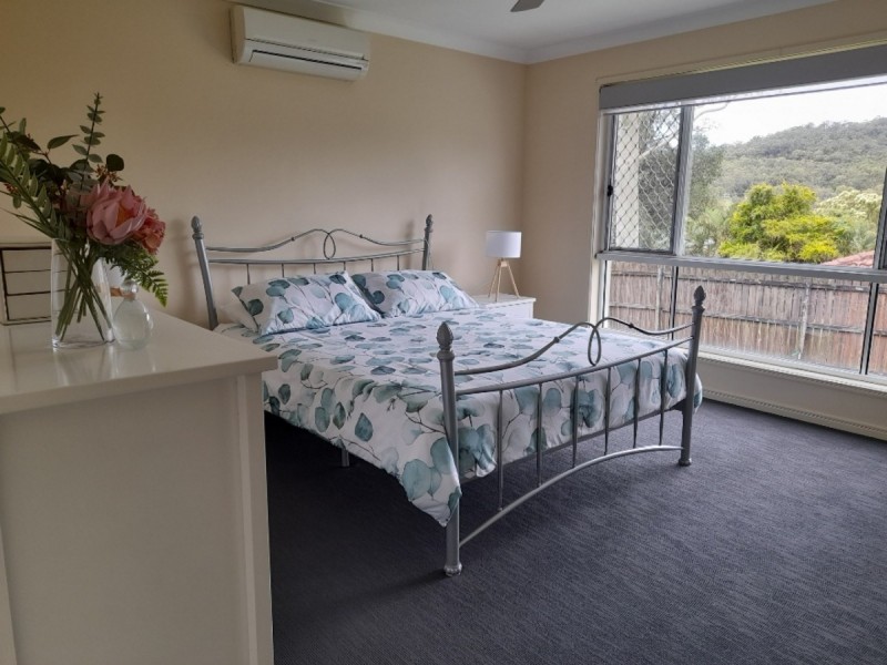 28 Daintree Drive, Parkwood QLD 4214