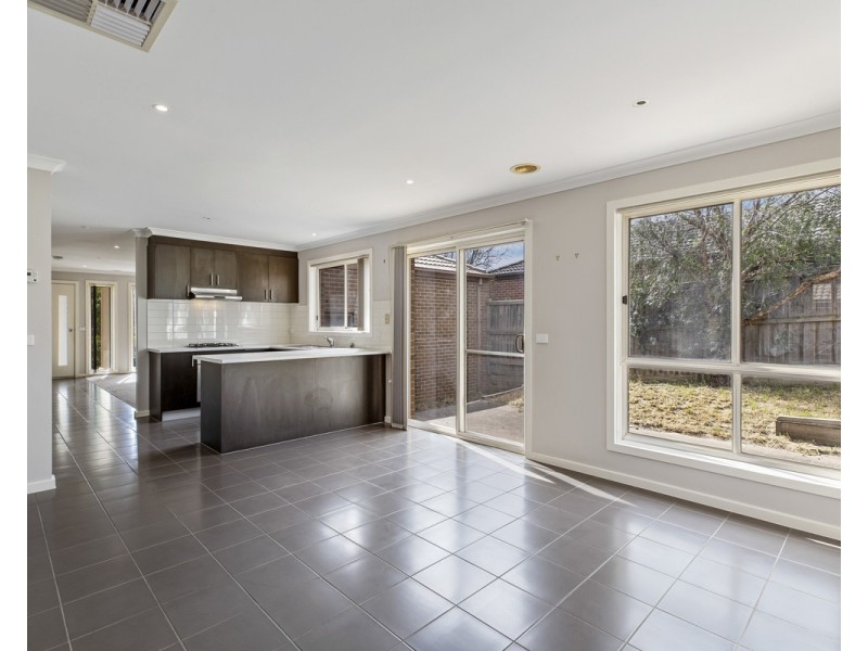 44 Cootamundra Circuit, Melton West VIC 3337