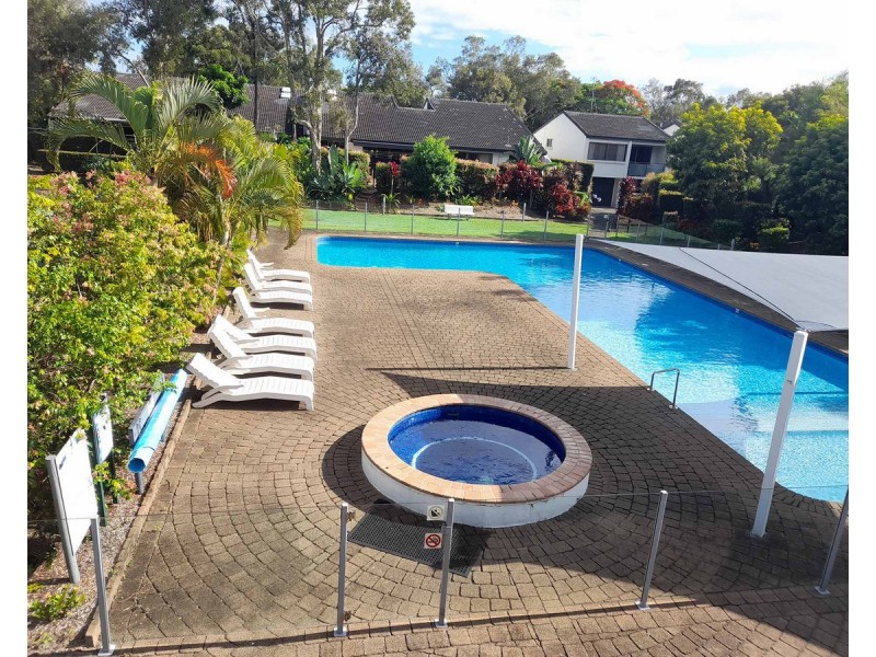 10/9 Freyburg Street, Bundall QLD 4217