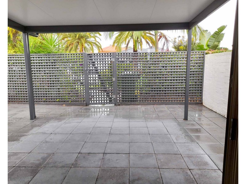 10/9 Freyburg Street, Bundall QLD 4217