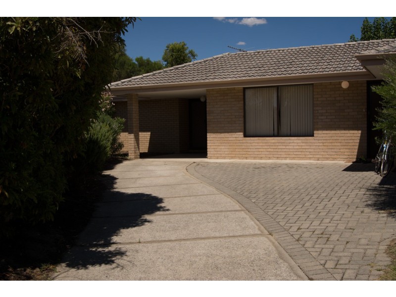 28 Forest Walk, Kardinya WA 6163
