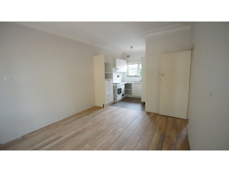 7/18 Eighth Avenue, Campsie NSW 2194