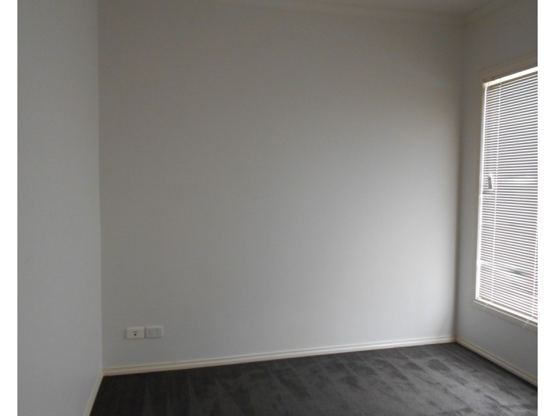 2/9-11 Gibson Court, Altona Meadows VIC 3028