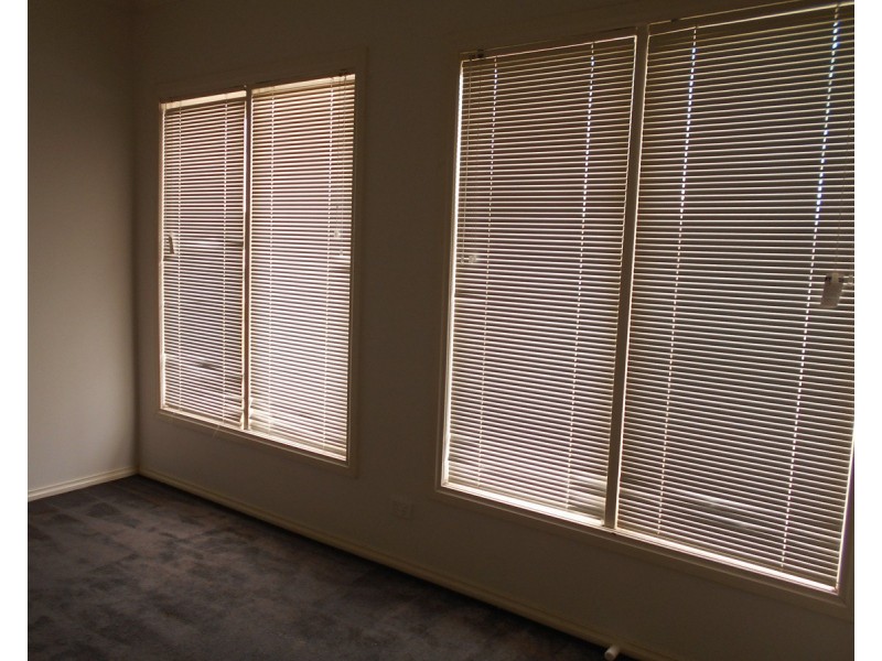 2/9-11 Gibson Court, Altona Meadows VIC 3028