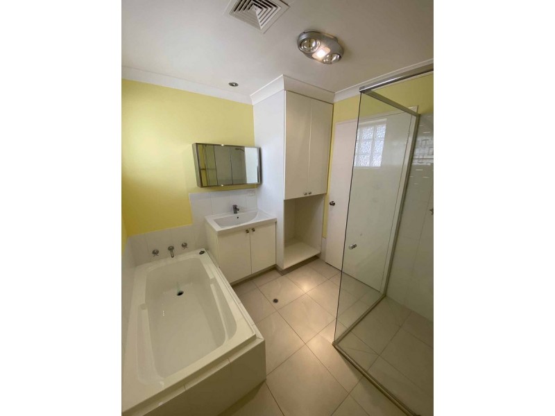 6 Richmond Place, Kingsley WA 6026