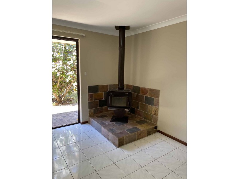 6 Richmond Place, Kingsley WA 6026