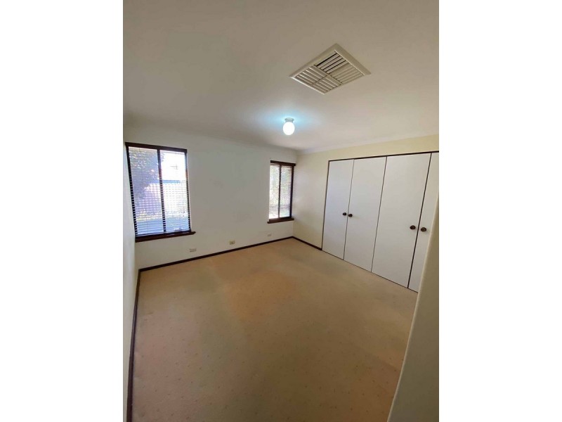 6 Richmond Place, Kingsley WA 6026