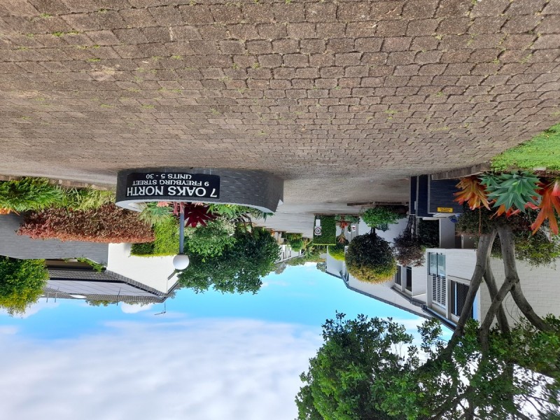 21/7 Campbell Street, Bundall QLD 4217