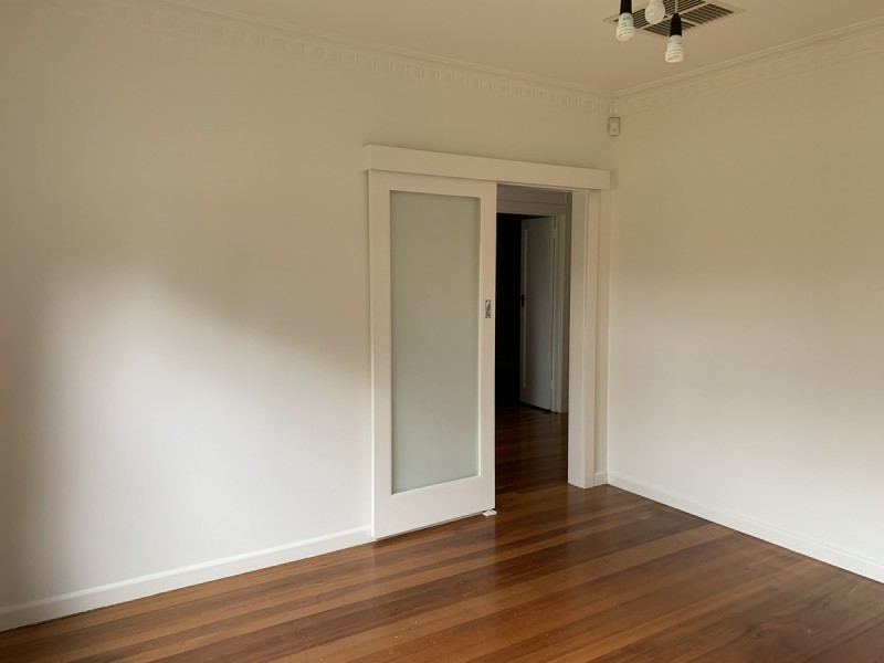 1/21 Oberon Avenue, St Albans VIC 3021