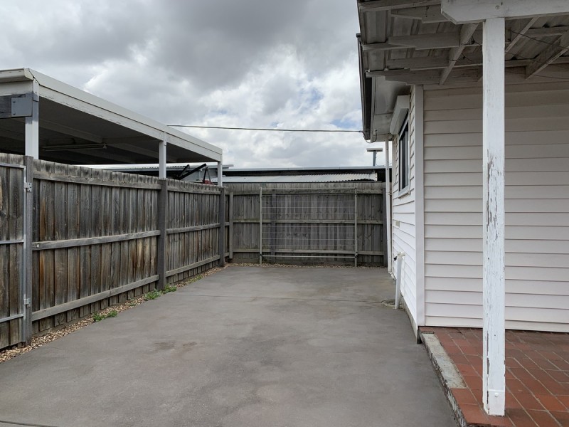 1/21 Oberon Avenue, St Albans VIC 3021